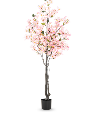 Konstgjord växt Bougainvillea 180 cm rosa med flera grenar fulla av små rosa blommor och gröna blad i en enkel svart kruka, mot vit bakgrund.