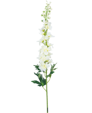 Den konstgjorda blomman Delphinium 79 cm vit har en lång vit delphiniumstam med flera blommor och gröna blad, isolerade på en vit bakgrund.