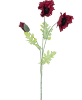 Artificiell blomvallmo 73 cm bordeaux har en enda stjälk med två öppna mörkröda vallmoblommor, en knopp och flera gröna tandade blad mot en vit bakgrund.