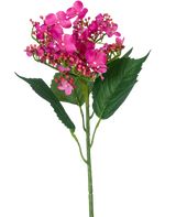 En enda konstgjord fjärilshortensia, 72 cm hög med ljusrosa konstgjorda blommor och gröna blad, mot en vit bakgrund.