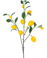 Den konstgjorda citrongrenen 104 cm gul har en gren med flera ljusgula citroner och gröna blad mot en vit bakgrund.