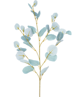 Den konstgjorda grenen Eucalyptus 84 cm är en enda konstgjord stam med flera grenar, med runda, ljusblågröna blad mot en vanlig vit bakgrund.