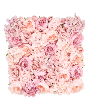 Artificiella häckblommor 50x50 cm har en fyrkantig visning av rosa och röda rosor, pioner och hortensior tätt intill varandra för en mjuk, elegant look mot en vit bakgrund.