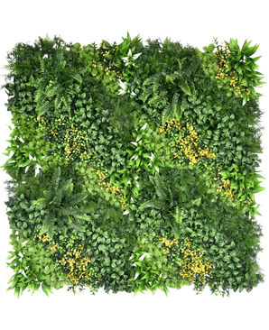 Artificiell Hedge Limerence 100x100 cm UV är en fyrkantig vertikal trädgårdspanel med tätt grönt löv och små gula blommor, med varierande bladformer och texturer för en frodig, levande look.