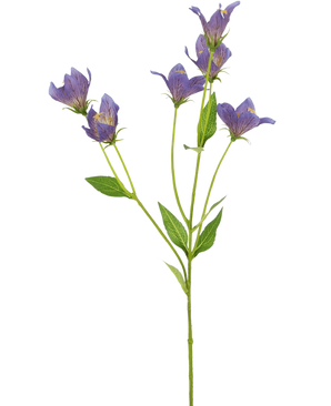 Den konstgjorda blomman Harebell 62 cm lila har en enda grön stjälk med flera grenar, var och en dekorerad med fina lila blommor och gröna blad, mot en vanlig vit bakgrund.