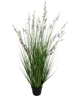 Konstgräs Millet-Onion Grass Bonsai 120cm brandskyddsmedel har höga, tunna gröna gräsliknande löv och långa stjälkar med fina lila blommor i en svart kruka, mot en vit bakgrund.