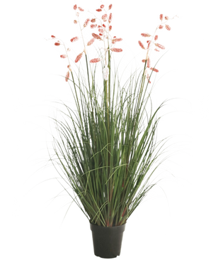 Konstgräsväxten Centipede Grass 120 cm brandskyddsmedel har långa gröna blad och långa, smala stjälkar med rosa plymer, presenterade mot en vit bakgrund.