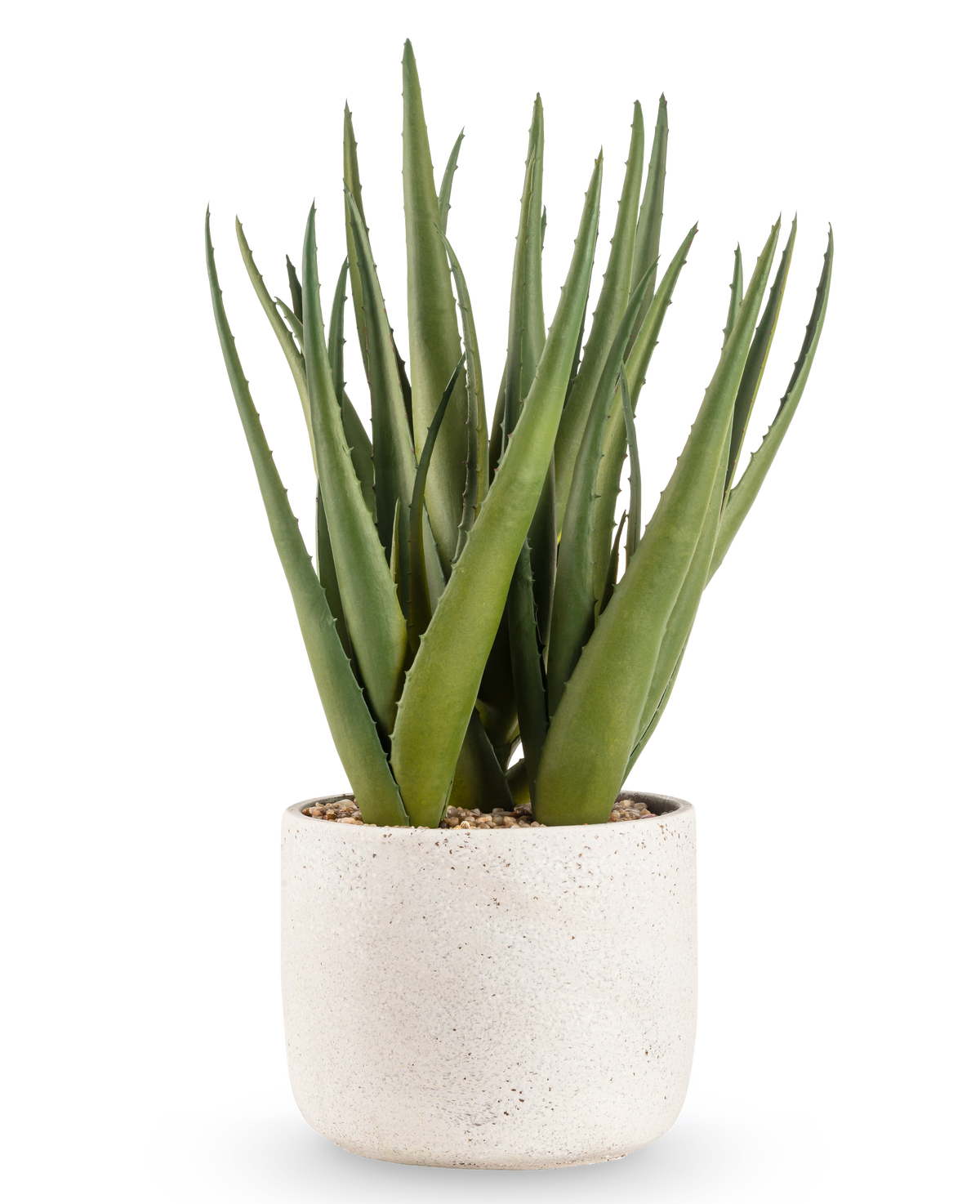 Den konstgjorda växten Aloe Vera 43 cm har långa, spetsiga gröna blad i en liten, rund kruka med vit struktur och småsten, mot en vanlig vit bakgrund.