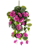Den konstgjorda hängande växten Geranium 75 cm lila har frodiga gröna blad och klasar av livfulla lila-magenta blommor med vita kanter, som graciöst faller ner för en vertikal stjälk för en vacker hängande display.