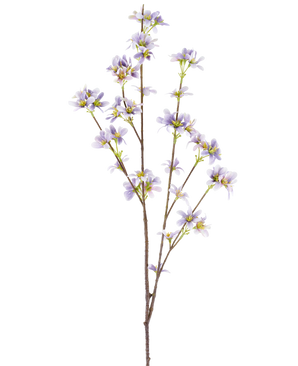 En "Konstgjord blomgren 112 cm lila" med en blommande gren med fina lavendellila blommor och gula centra på smala bruna stjälkar, avbildad mot en vit bakgrund.