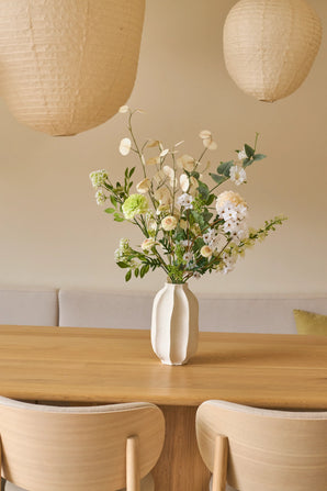 Sidenbukett konstgjorda blommor Claire de Lune