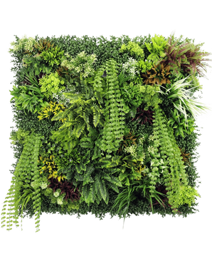 Artificiell Hedge Lush Deco Deluxe 100x100 cm UV är en kvadratisk vertikal trädgårdspanel med tät, strukturerad grönska med en blandning av lövväxter, ormbunkar och gräs - perfekt för att skapa en levande naturlig visning mot en vit bakgrund.
