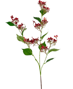 Den konstgjorda blomman Vild hortensia 86 cm röd har en hög stjälk med klasar av små, mörkröda blommor och flera gröna blad, avbildade mot en vit bakgrund.