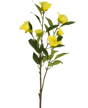 Den konstgjorda blomman Camellia 80 cm gul har en enda stjälk med flera ljusgula konstgjorda kameliablommor och gröna blad, avbildade mot en vanlig vit bakgrund.