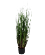 Konstgräsplantan Lök 90 cm brandskyddsmedel är ett prydnadsgräs i kruka med långa, tunna gröna blad som är rödlila i botten, mot en vanlig vit bakgrund.