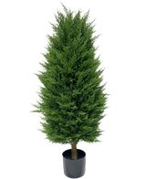 De Kunstplant Conifeer deluxe UV 100 cm is een kleine kunstplant in pot met dicht, heldergroen blad en een conische vorm, perfect voor een onderhoudsvrije tuin, afgebeeld tegen een effen witte achtergrond.
