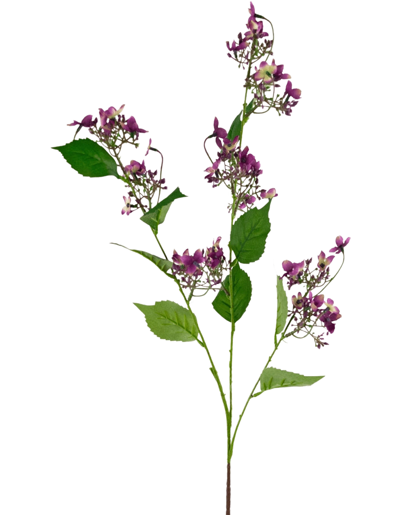 Artificiell blomma vild hortensia 86 cm lila har en enda stjälk med flera klasar av små lila blommor och gröna blad, isolerade på en vit bakgrund.