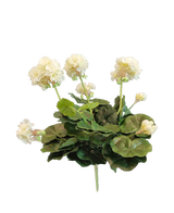 Artificiell Pelargon 40 cm vit har verklighetstrogna vita blommor och frodiga gröna blad - perfekt för att lägga tidlös elegans till din konstgjorda växt eller konstgjorda blomsamling.