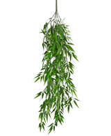 Den konstgjorda hängande växten Bamboo UV 80 cm har långa, smala gröna blad som hänger graciöst ner från stjälken, mot en vanlig vit bakgrund.